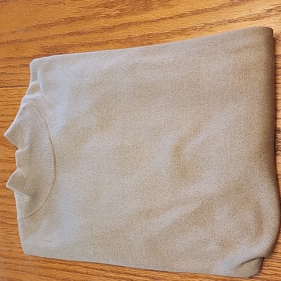 Jos. A. Bank Men's Turtleneck Sweater - Picture 9 of 9